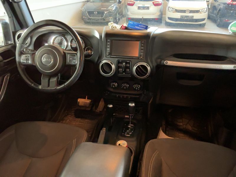 Jeep Wrangler Unlimited 2.8 CRD Rubicon — zdjęcie 12