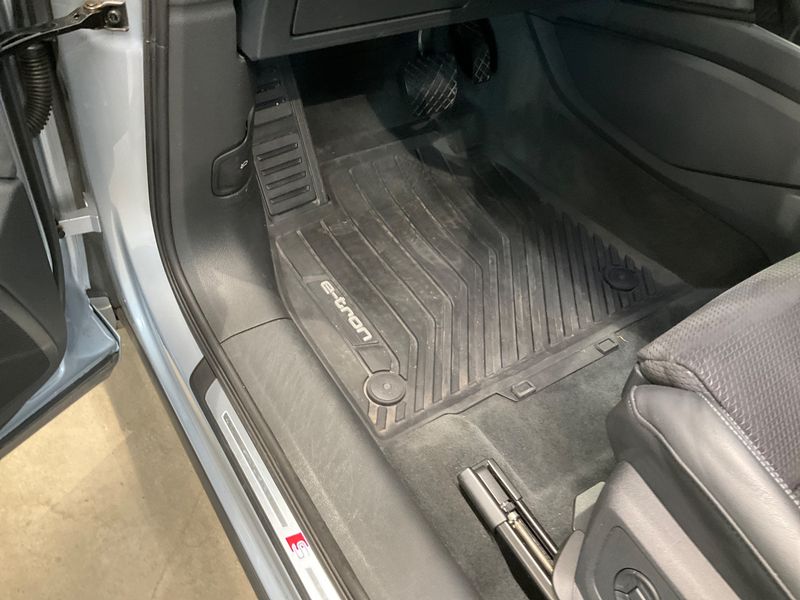 Audi e-tron Sportback 50 quattro S line 2021 – снимка 24