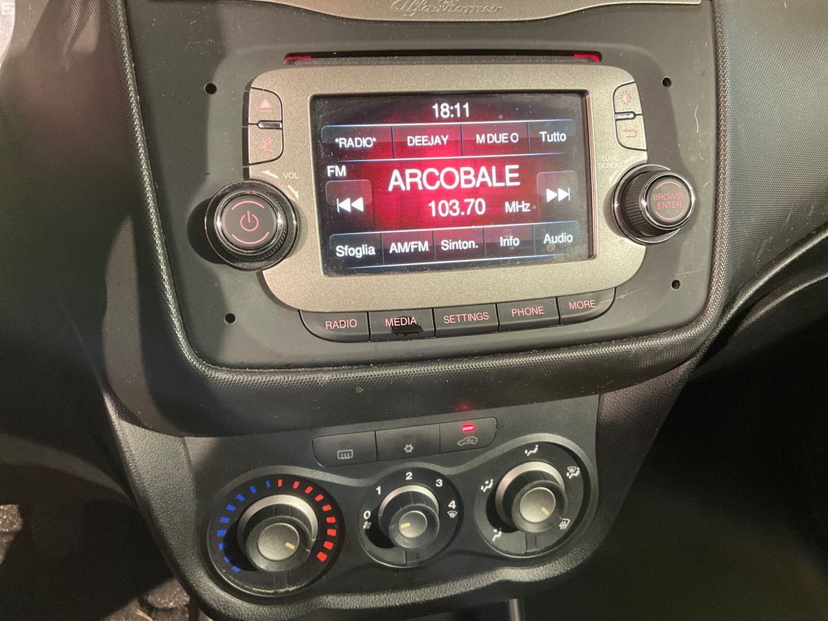 Alfa Romeo 2014 — photo 24