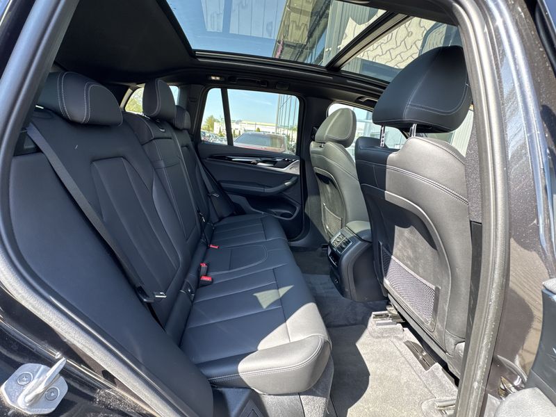 BMW iX3 electric drive 210 kW Inspiring — zdjęcie 14