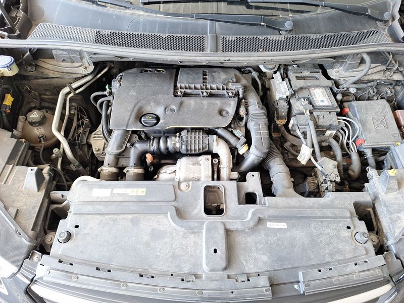 Opel Grandland X 1.6 CDTI Elite — zdjęcie 8