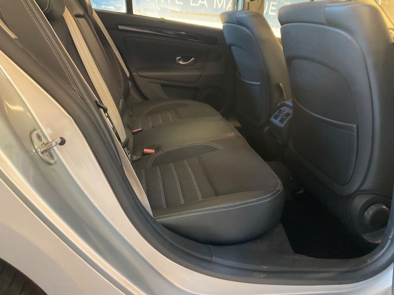 Renault Laguna 1.5 dCi BOSE Edition — zdjęcie 14