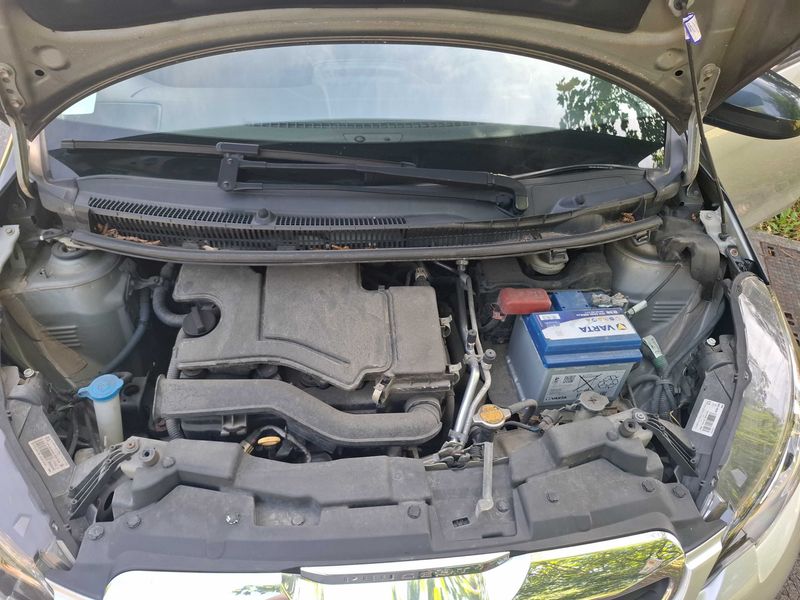 Peugeot 108 1.0 VTi Allure — zdjęcie 8