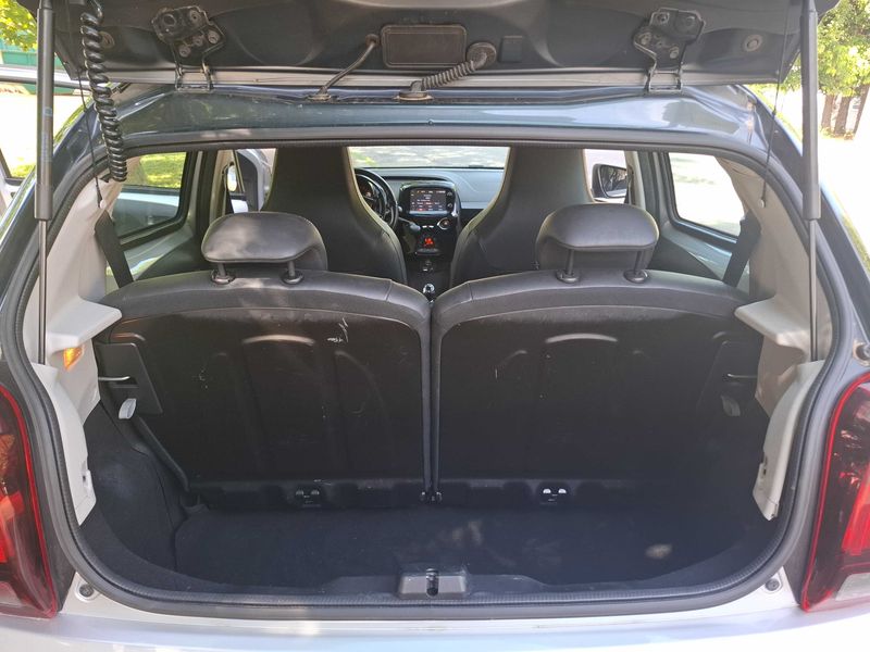 Peugeot 108 1.0 VTi Allure — zdjęcie 9