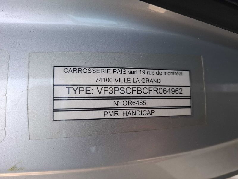 Peugeot 108 1.0 VTi Allure — zdjęcie 16