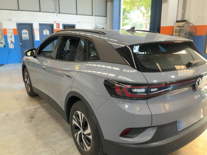 Volkswagen ID.4 electric drive 125 kW Pure Performance — zdjęcie 3