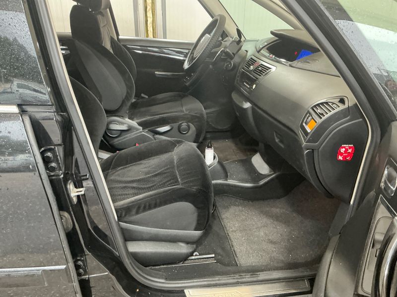 Citroen C4 Grand Picasso 2.0 HDi Exclusive — zdjęcie 3