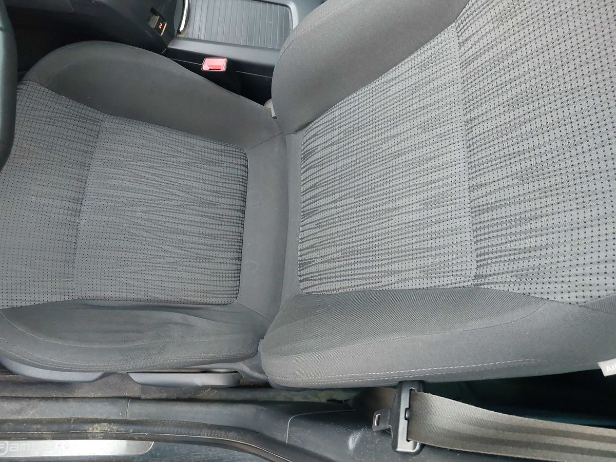 Peugeot 5008 2012 — photo 46