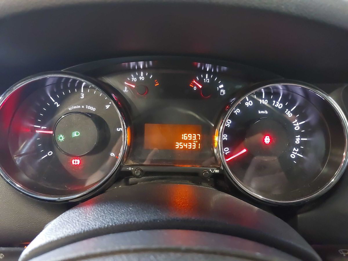 Peugeot 5008 2012 — photo 39