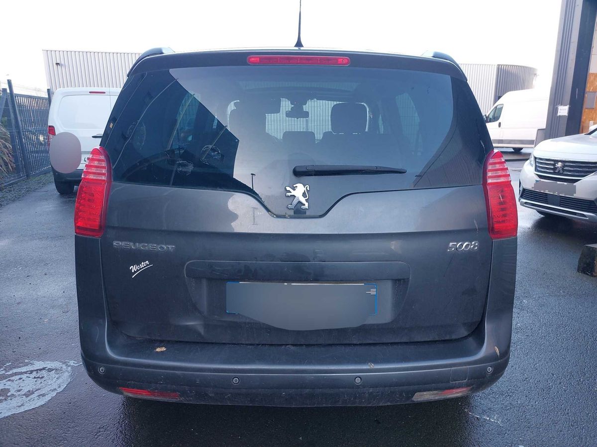 Peugeot 5008 2012 — photo 5