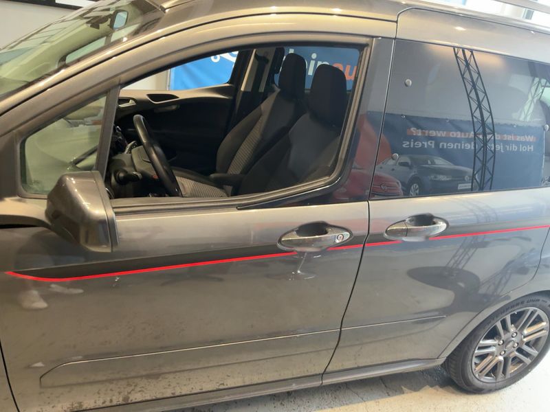Ford Tourneo 1.0 EcoBoost Sport — zdjęcie 4