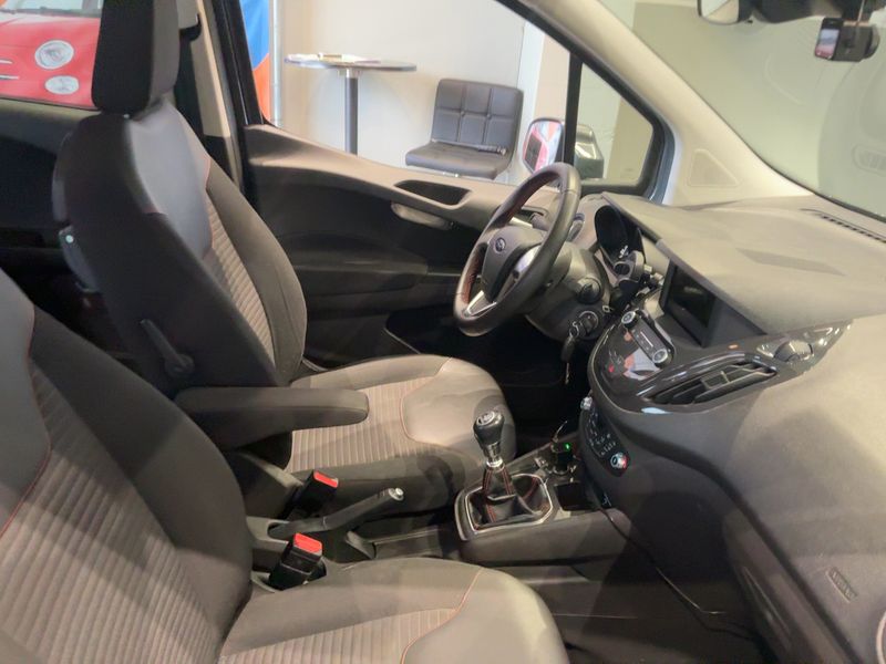 Ford Tourneo 1.0 EcoBoost Sport — zdjęcie 11