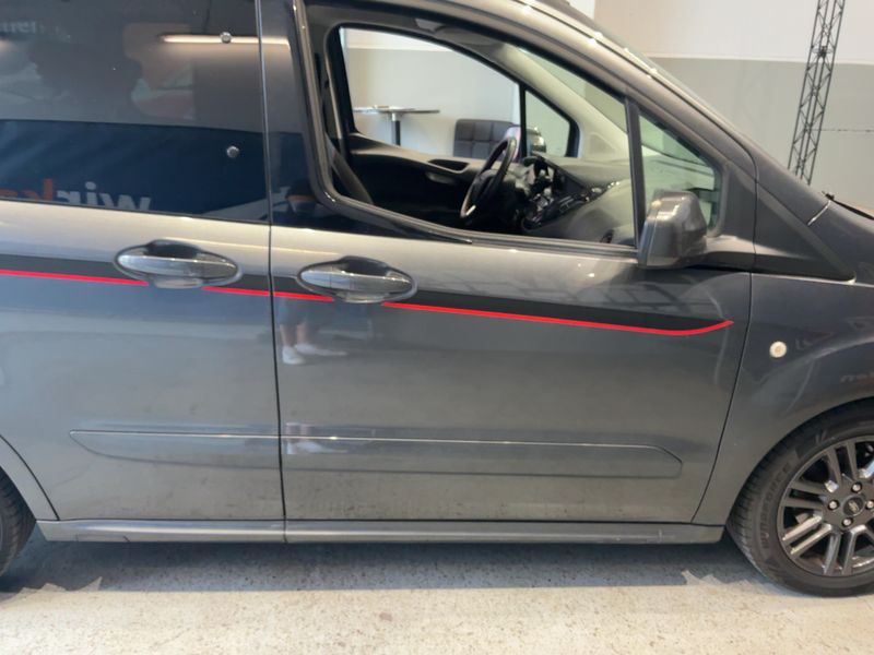 Ford Tourneo 1.0 EcoBoost Sport — zdjęcie 7