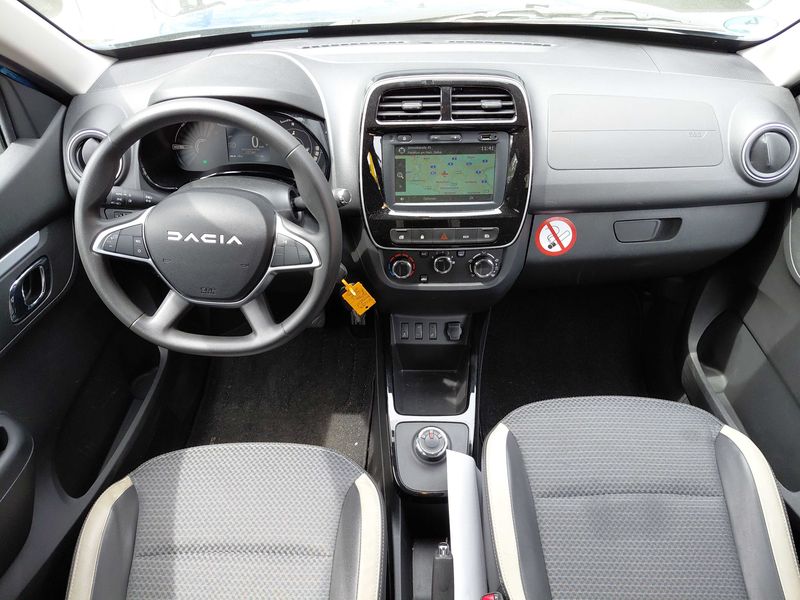 Dacia Spring electric drive 33 kW Essential — zdjęcie 11