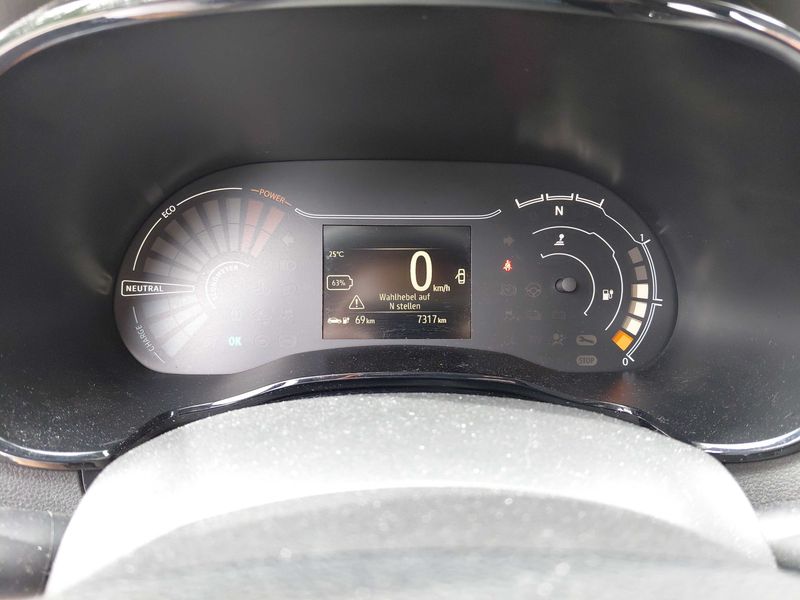 Dacia Spring electric drive 33 kW Essential — zdjęcie 12