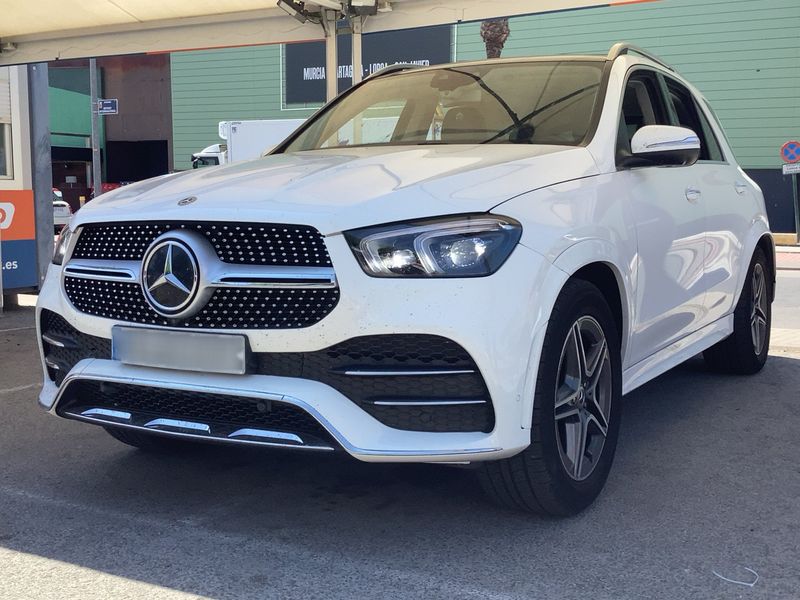 Mercedes-Benz GLE-Klasse GLE 300 d 4Matic AMG Line — zdjęcie 2