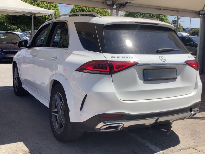 Mercedes-Benz GLE-Klasse GLE 300 d 4Matic AMG Line — zdjęcie 3