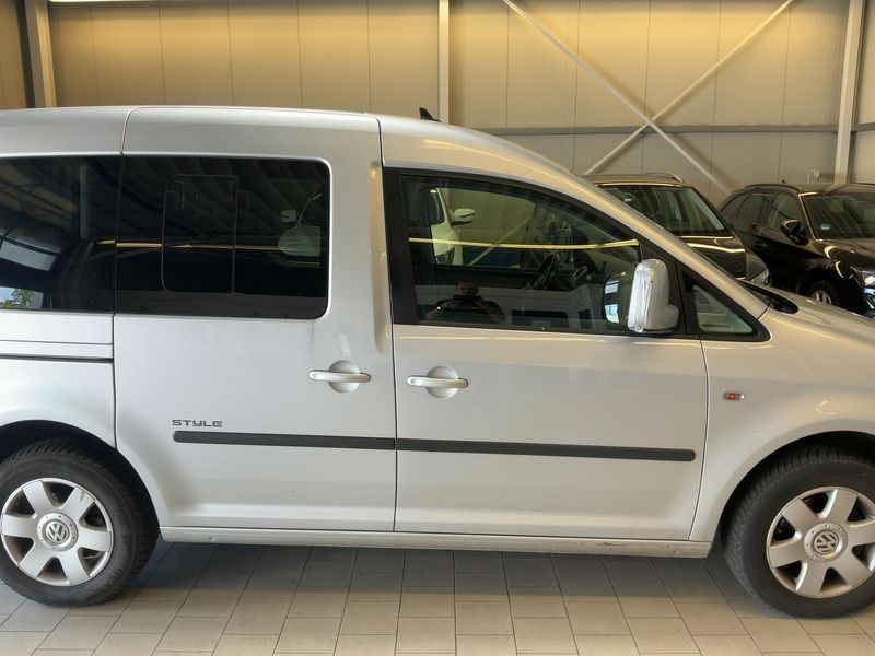 Volkswagen Caddy 1.9 TDI Life Style — zdjęcie 7