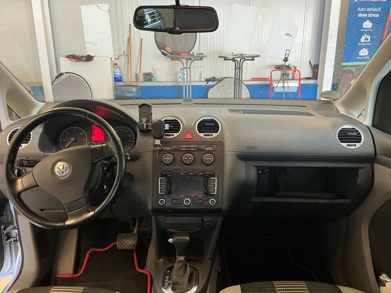 Volkswagen Caddy 1.9 TDI Life Style — zdjęcie 12