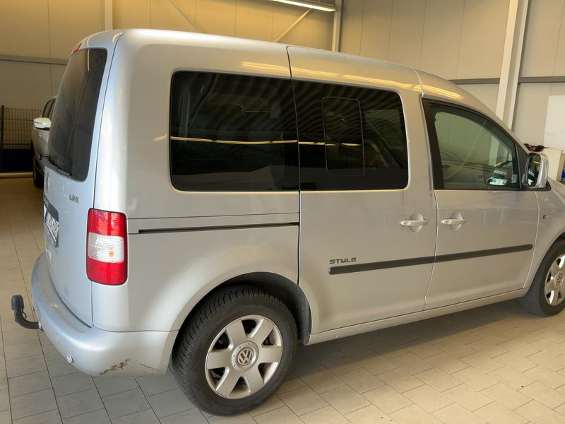 Volkswagen Caddy 1.9 TDI Life Style — zdjęcie 6