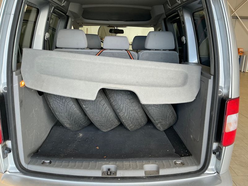 Volkswagen Caddy 1.9 TDI Life Style — zdjęcie 10
