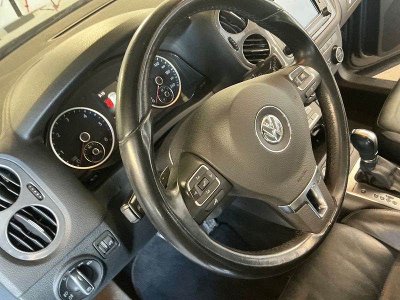 Volkswagen Tiguan 2.0 TDI Track & Style 4Motion BlueMotion Tech 2015 – снимка 27