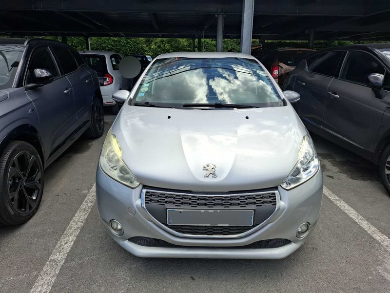 Peugeot 208 1.6 HDi Business Pack — zdjęcie 7