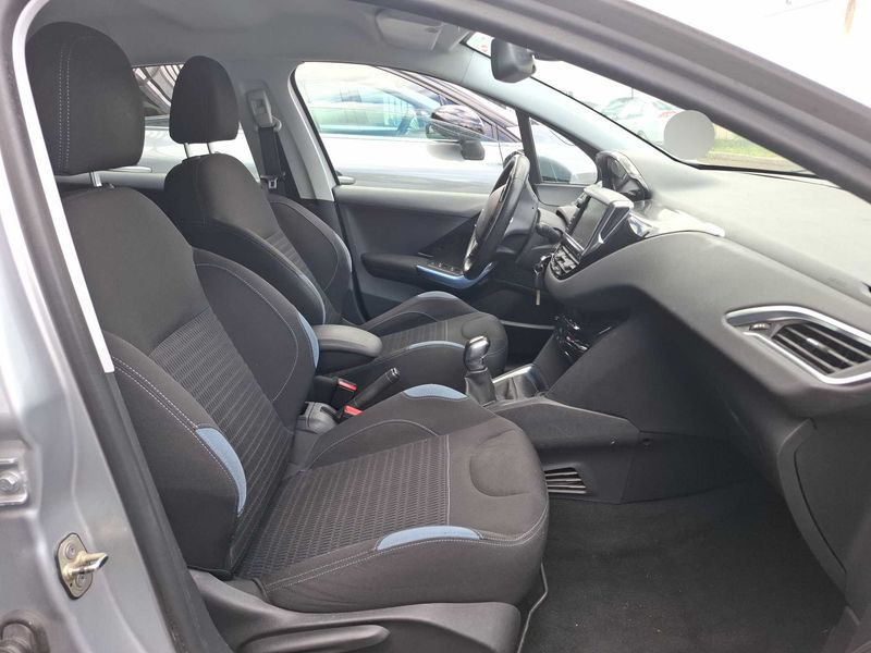 Peugeot 208 1.6 HDi Business Pack — zdjęcie 10