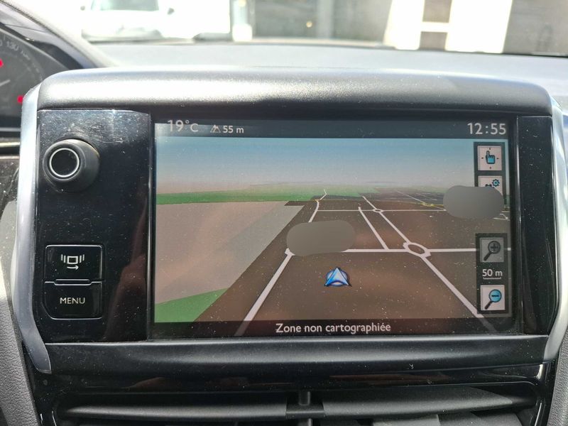 Peugeot 208 1.6 HDi Business Pack — zdjęcie 13