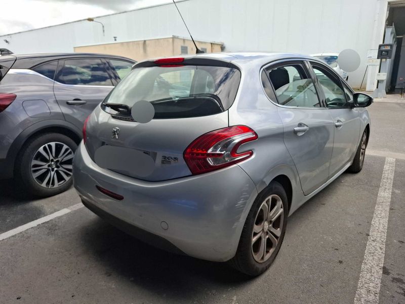 Peugeot 208 1.6 HDi Business Pack — zdjęcie 5