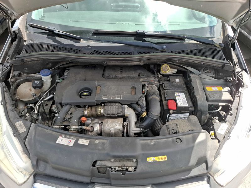 Peugeot 208 1.6 HDi Business Pack — zdjęcie 8