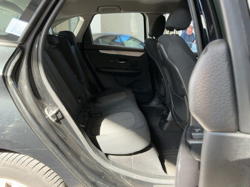 BMW 2er 218i Active Tourer Advantage — zdjęcie 14