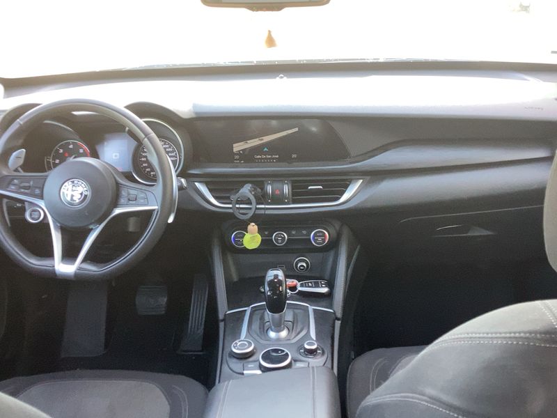 Alfa Romeo Stelvio 2.2 JTDM Basis 2WD — zdjęcie 12