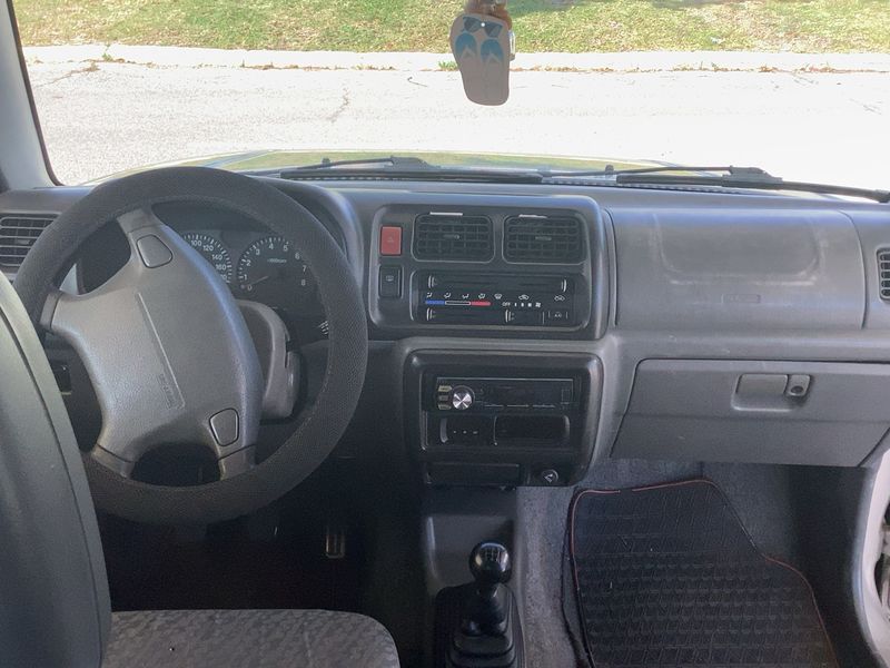 Suzuki Jimny 1.3 Cabrio — zdjęcie 12