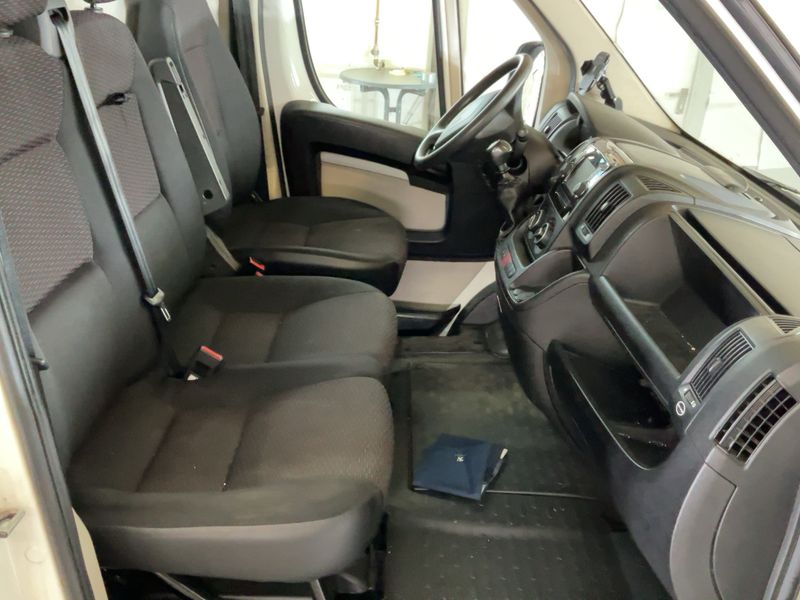 Peugeot Boxer 2.2 Blue-HDi 333 L2H2 Premium Stop&Start — zdjęcie 11