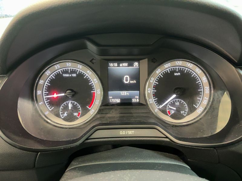 Skoda Octavia 2.0 TDI Ambition 4x4 2018 – снимка 19