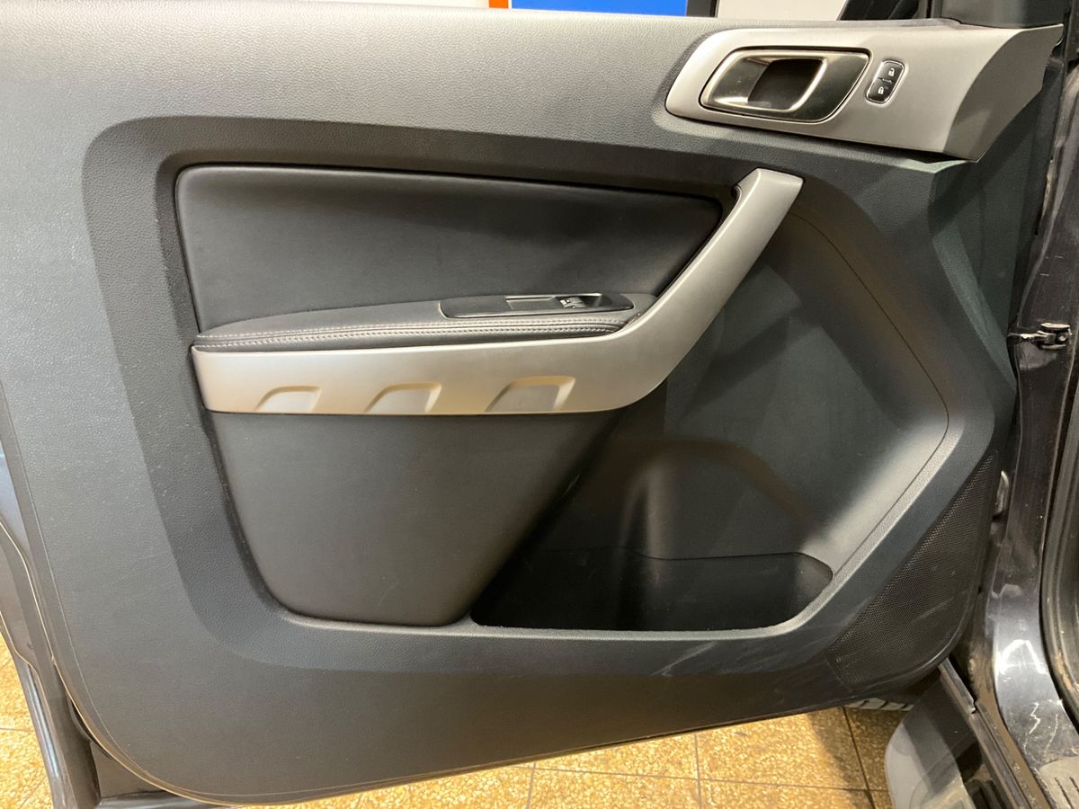 Ford Ranger 2020 — photo 29
