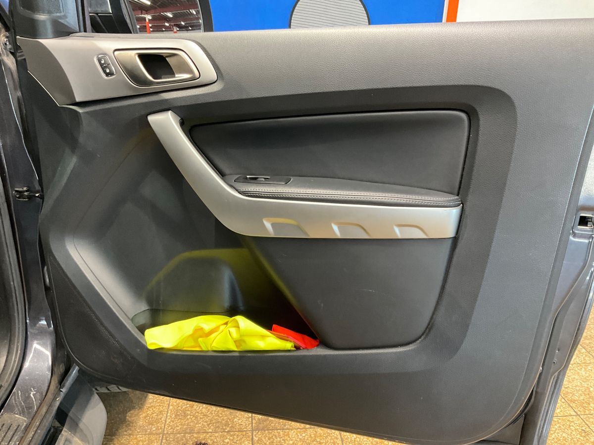 Ford Ranger 2020 — photo 30