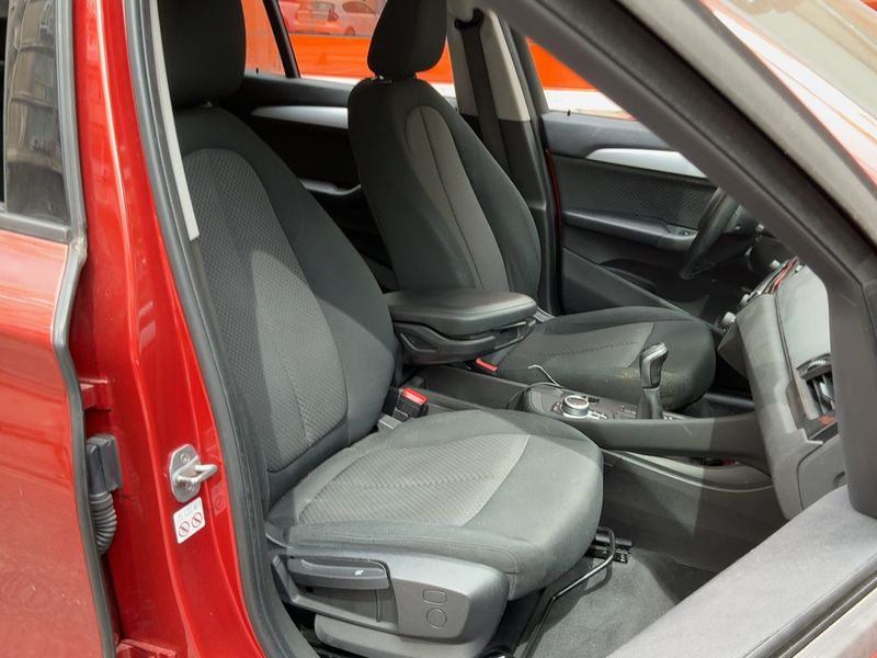 BMW X1 sDrive 16d Advantage — zdjęcie 11