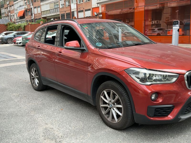 BMW X1 sDrive 16d Advantage — zdjęcie 8
