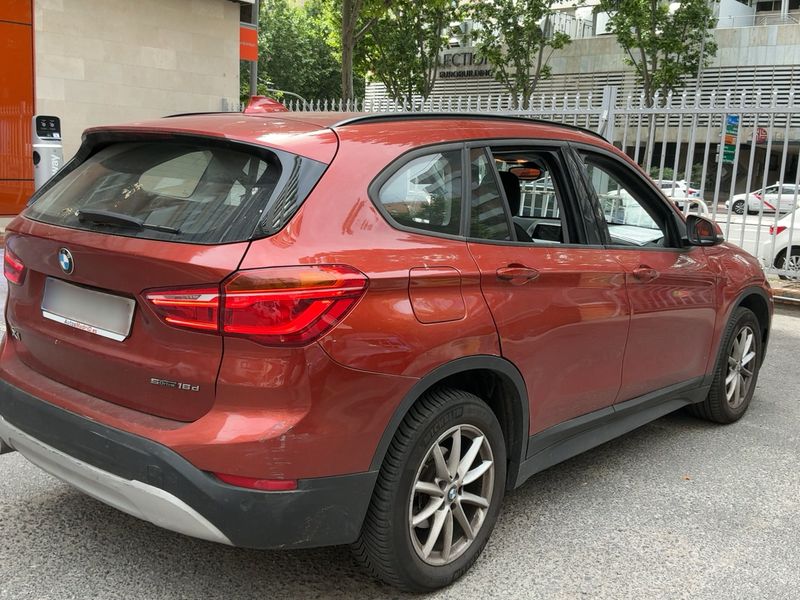 BMW X1 sDrive 16d Advantage — zdjęcie 6