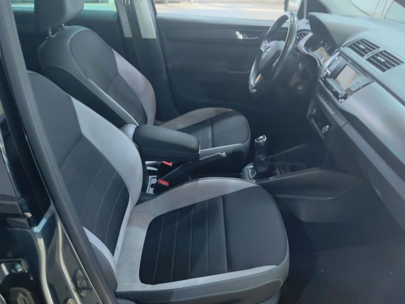 Skoda Fabia 1.2 TSI Joy 2016 – снимка 17
