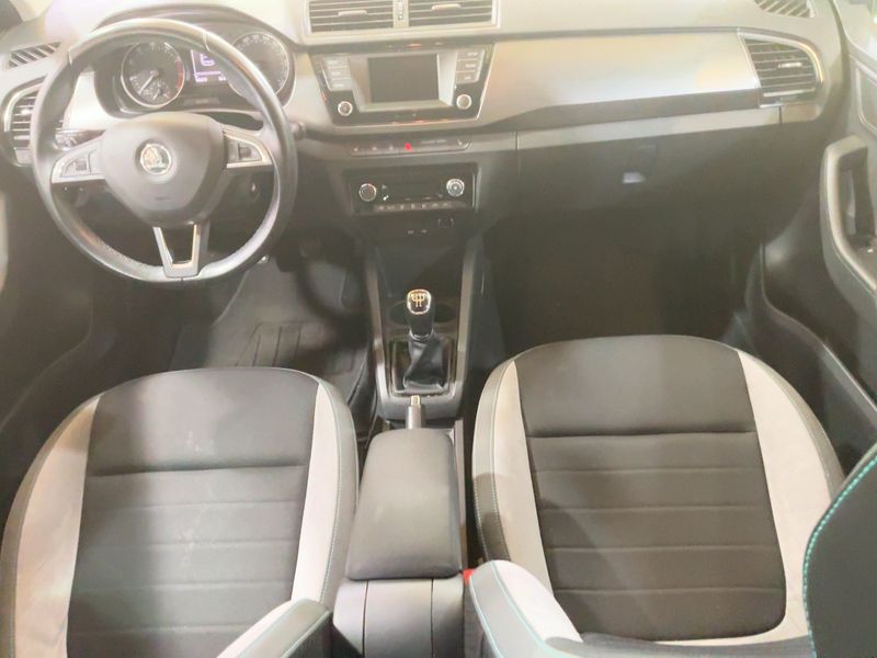 Skoda Fabia 1.2 TSI Joy 2016 – снимка 18