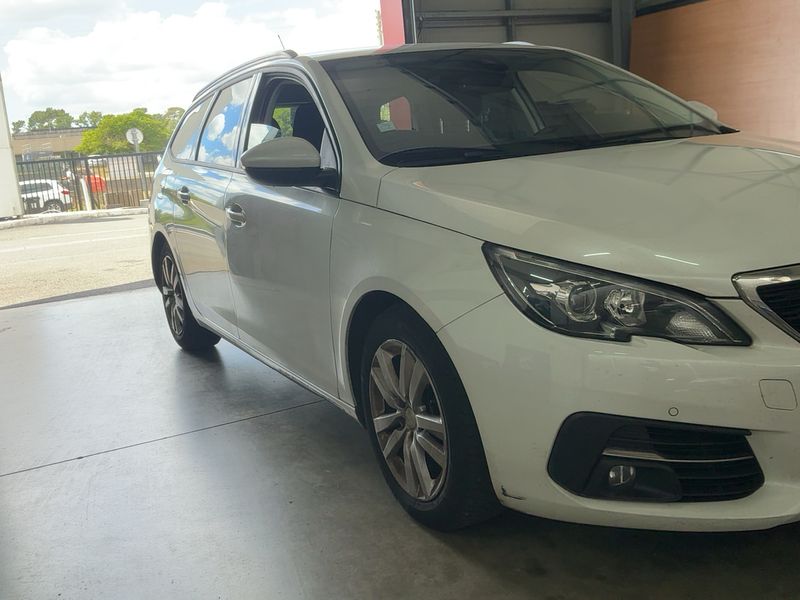 Peugeot 308 1.6 Blue-HDi Active Business — zdjęcie 8