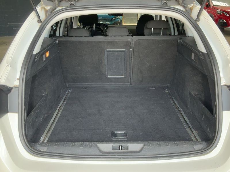 Peugeot 308 1.6 Blue-HDi Active Business — zdjęcie 10