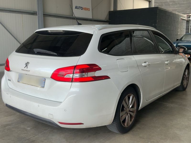 Peugeot 308 1.6 Blue-HDi Active Business — zdjęcie 6
