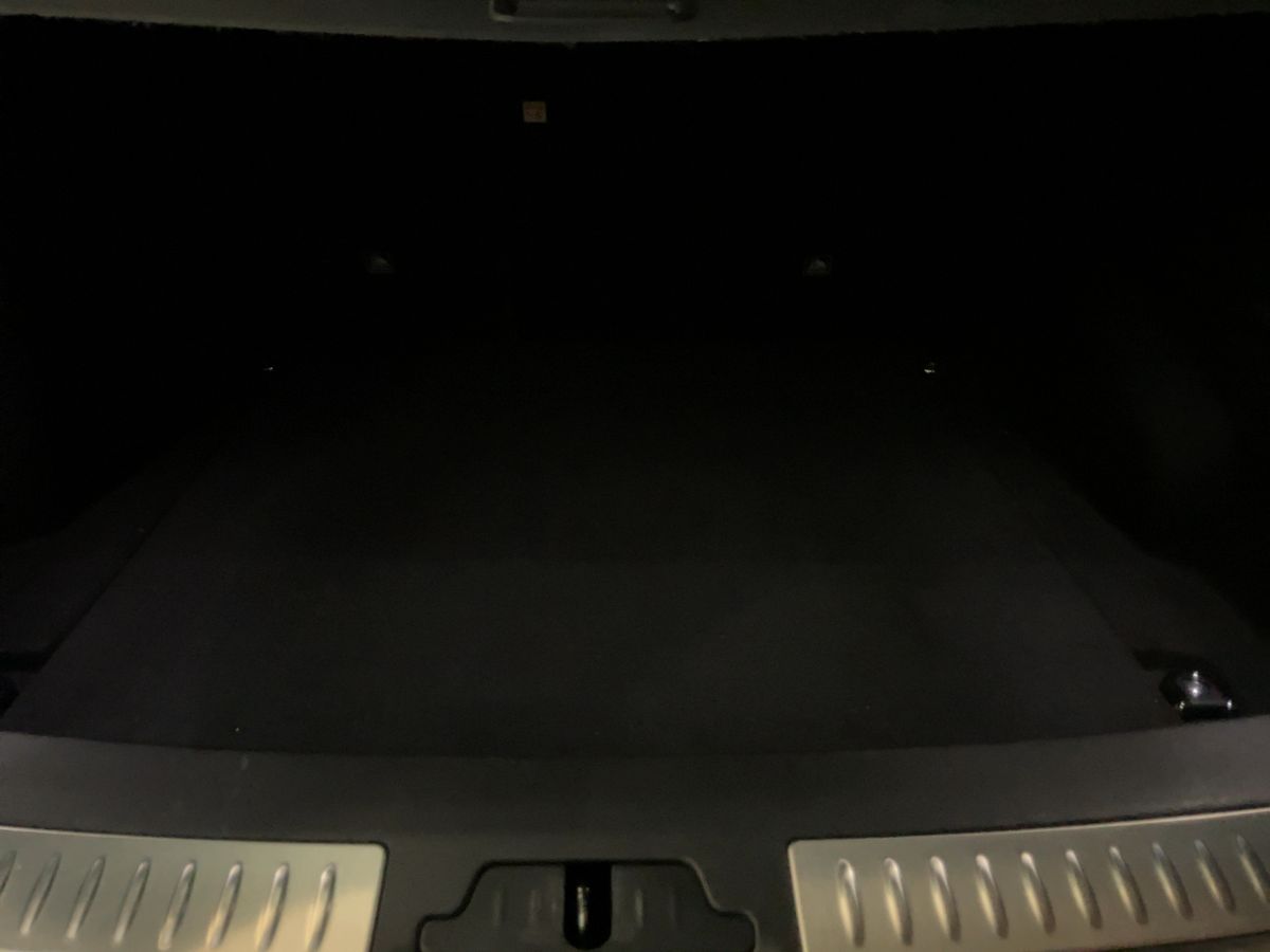 Land Rover 2019 — photo 16