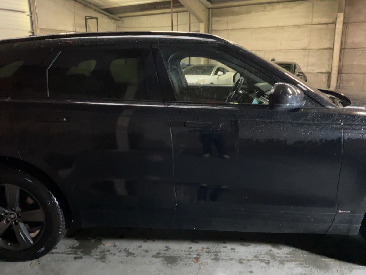 Land Rover 2019 — photo 11
