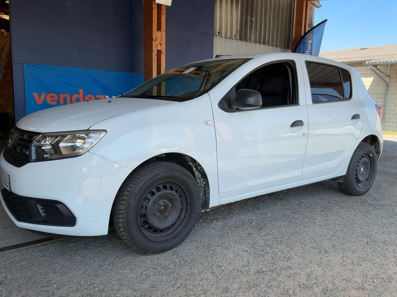 Dacia Sandero 1.0 — zdjęcie 2