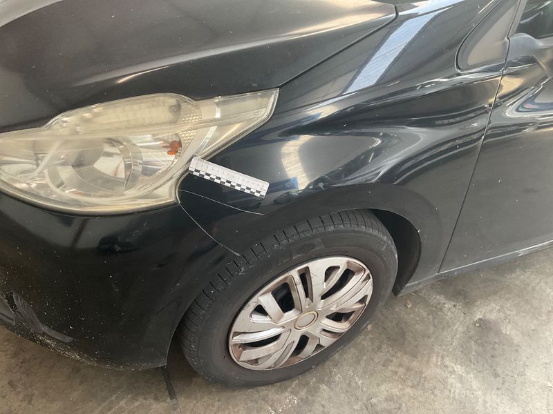 Peugeot 208 1.4 HDi Active 2014 – снимка 23